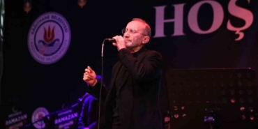 omer-karaoglu-ve-serdar-tuncer-kagithanede-ramazan-coskusuna-ortak-oldu-wtMxllJh.jpg