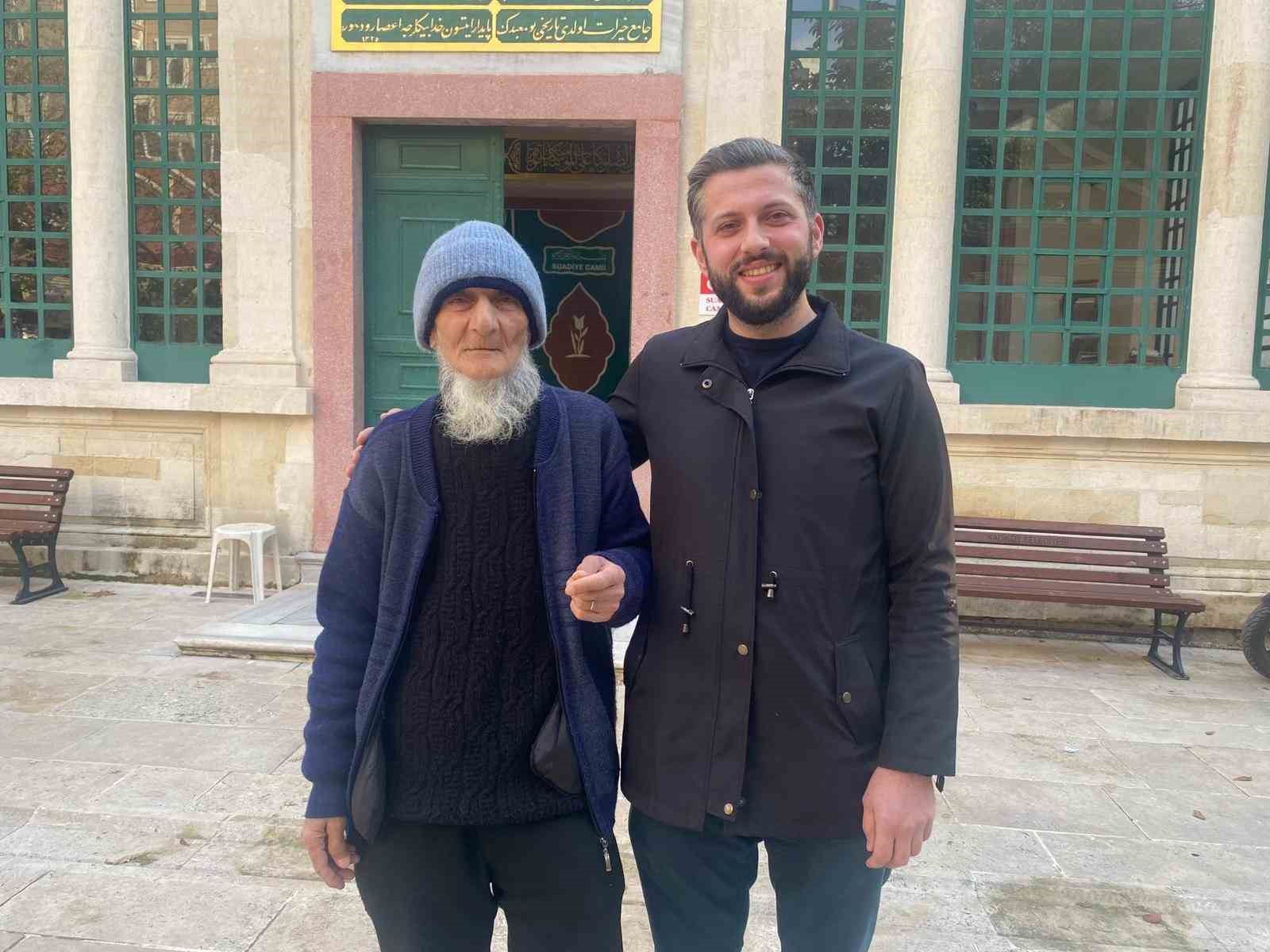 omru sokaklarda gecti ilk evine 85 yasinda kavustu 0 maCyD89j