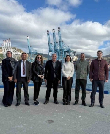 omsan-yonetim-kurulu-baskani-ergun-ariburnu-tanger-med-limanini-inceledi-GHlA88wx.jpg
