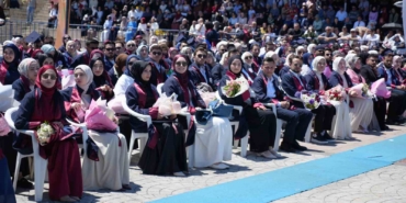 omu-ilahiyat-fakultesinde-mezuniyet-heyecani-h2CLwgML.jpg