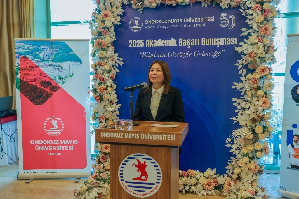 omude 2025 yilinin one cikan akademik basarilari odullendirildi 3 DmTqKV6H