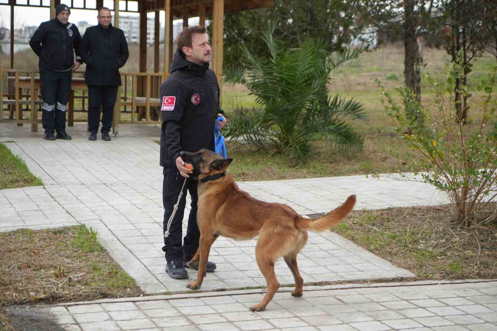 omude yetistirilen gorev kopegi pars samsun emniyetine teslim edildi 2 7Otpegnh