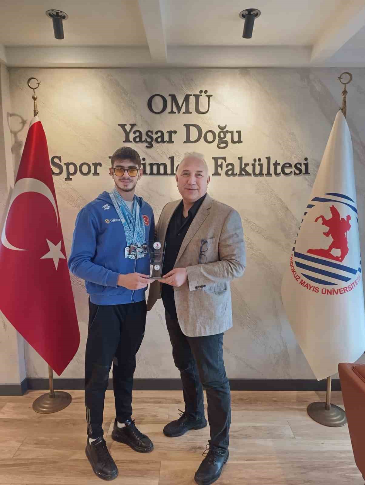 omulu yuzucuden antalyada madalya yagmuru 2 4CWPUdvm