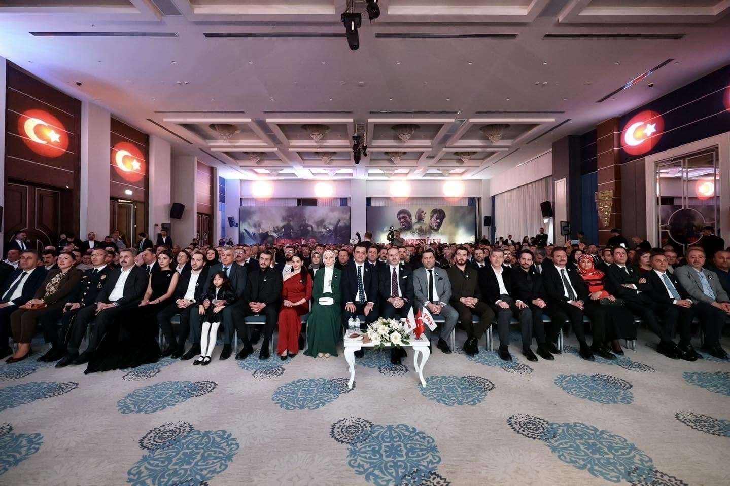 onbesliler dizisinin galasi tokatta yapildi 0 CcVl1Rfk