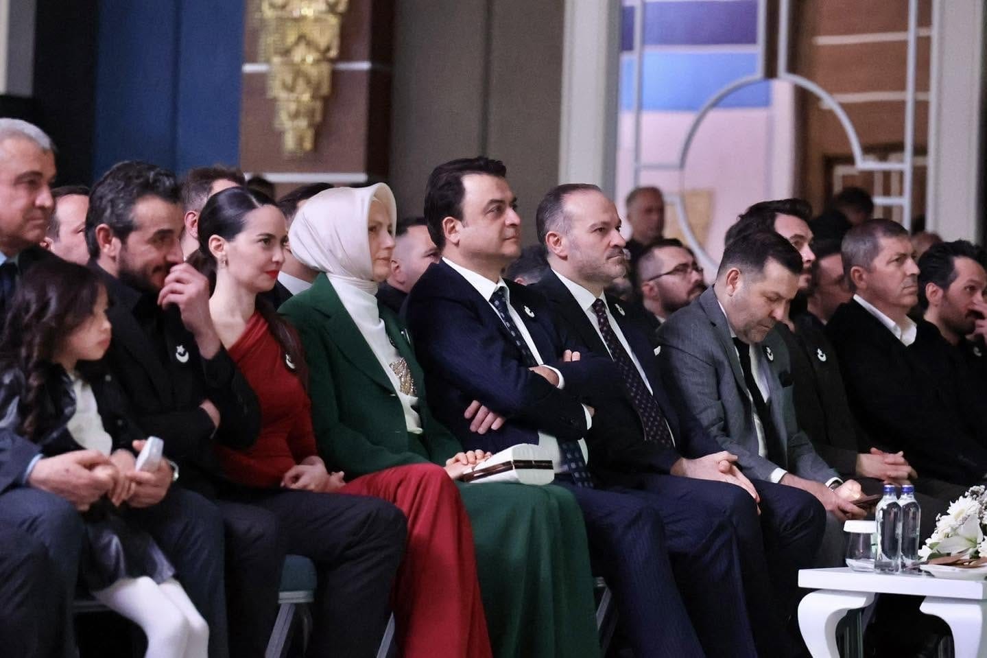 onbesliler dizisinin galasi tokatta yapildi 2 Zw7U8pDW