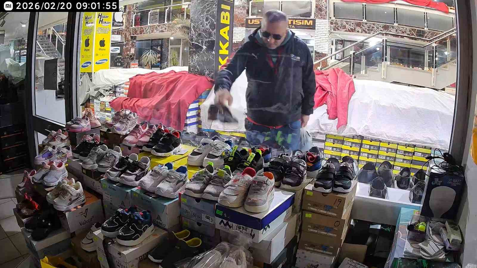 once begendi ardindan posete koyup caldi 0 8gYbHUgm
