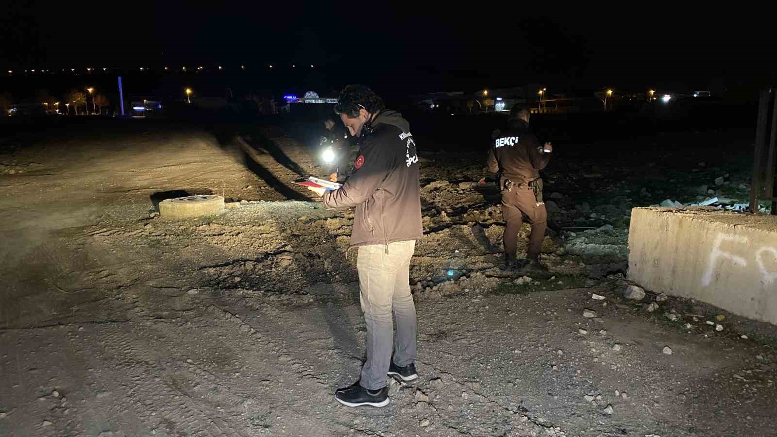 once darbettiler ardindan tabancayla vurup kactilar 1 agir yarali 1 elvEkHpC
