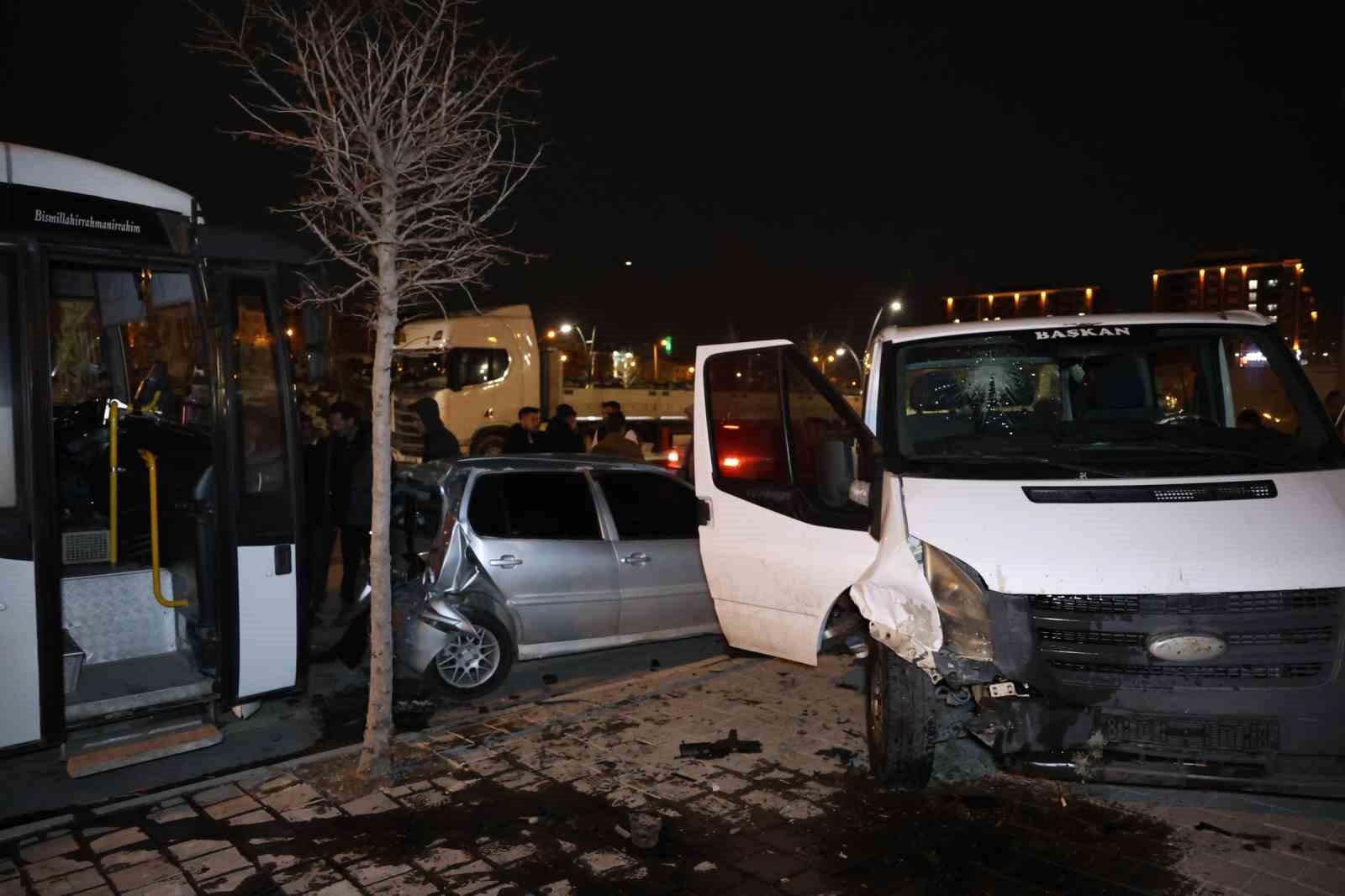once kaza sonra kavga ettiler 2 yarali 3