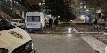 once-kiyafetlerine-laf-etti-sonra-bicakladi-3-yarali-sNn5BLv1.jpg