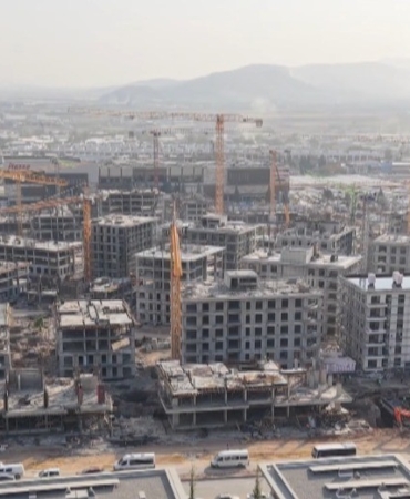 onikisubat-stadyumunun-yerine-deprem-konutlari-yukseliyor-VRCv3kVm.jpg