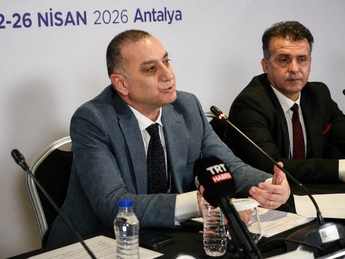 onkoloji uzmanindan sosyal medya kurlerine uyari masum gorulen bitkilerin icinde bircok kimyasal var 1 Cv4BeOj2