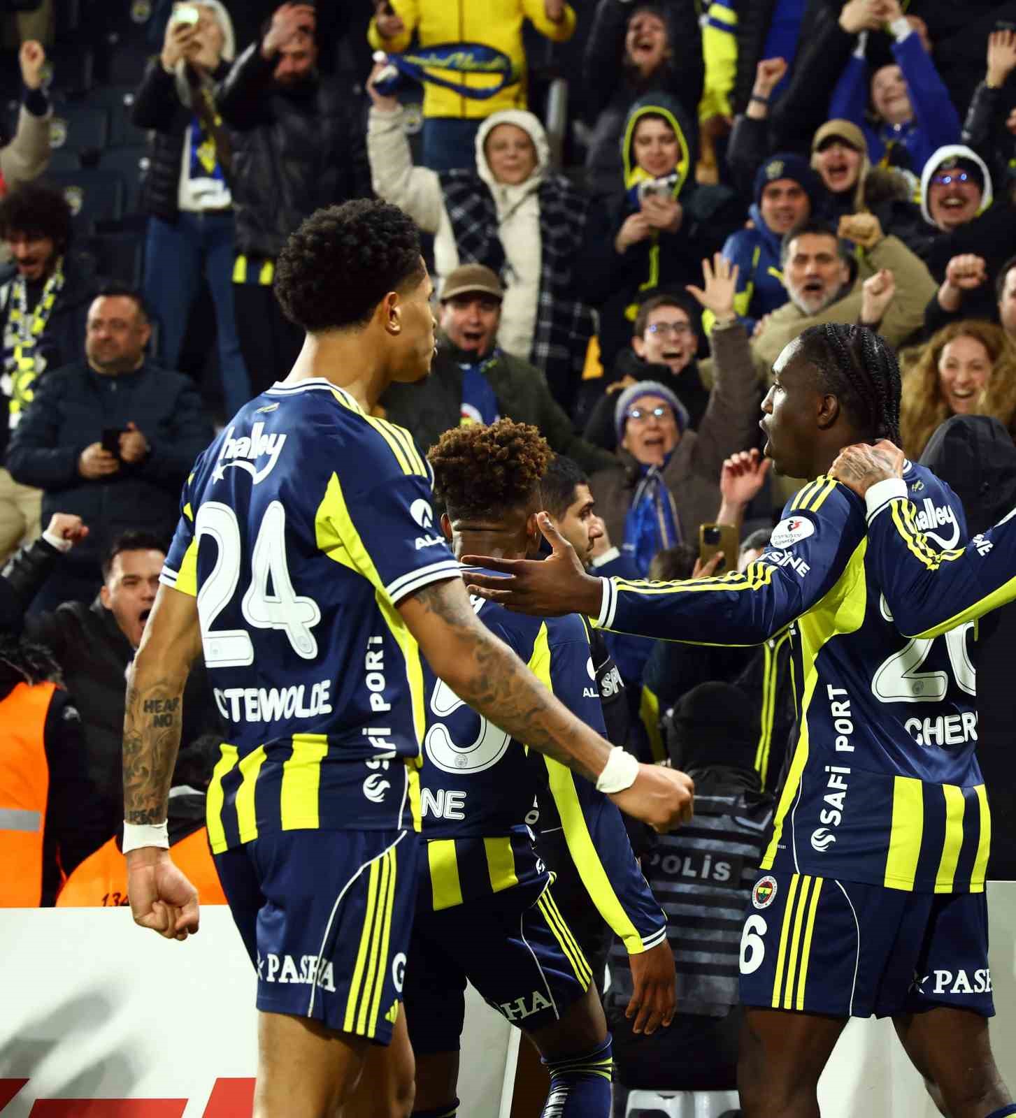 oosterwolde fenerbahcede 100 macina cikti 0 FU21qqAz
