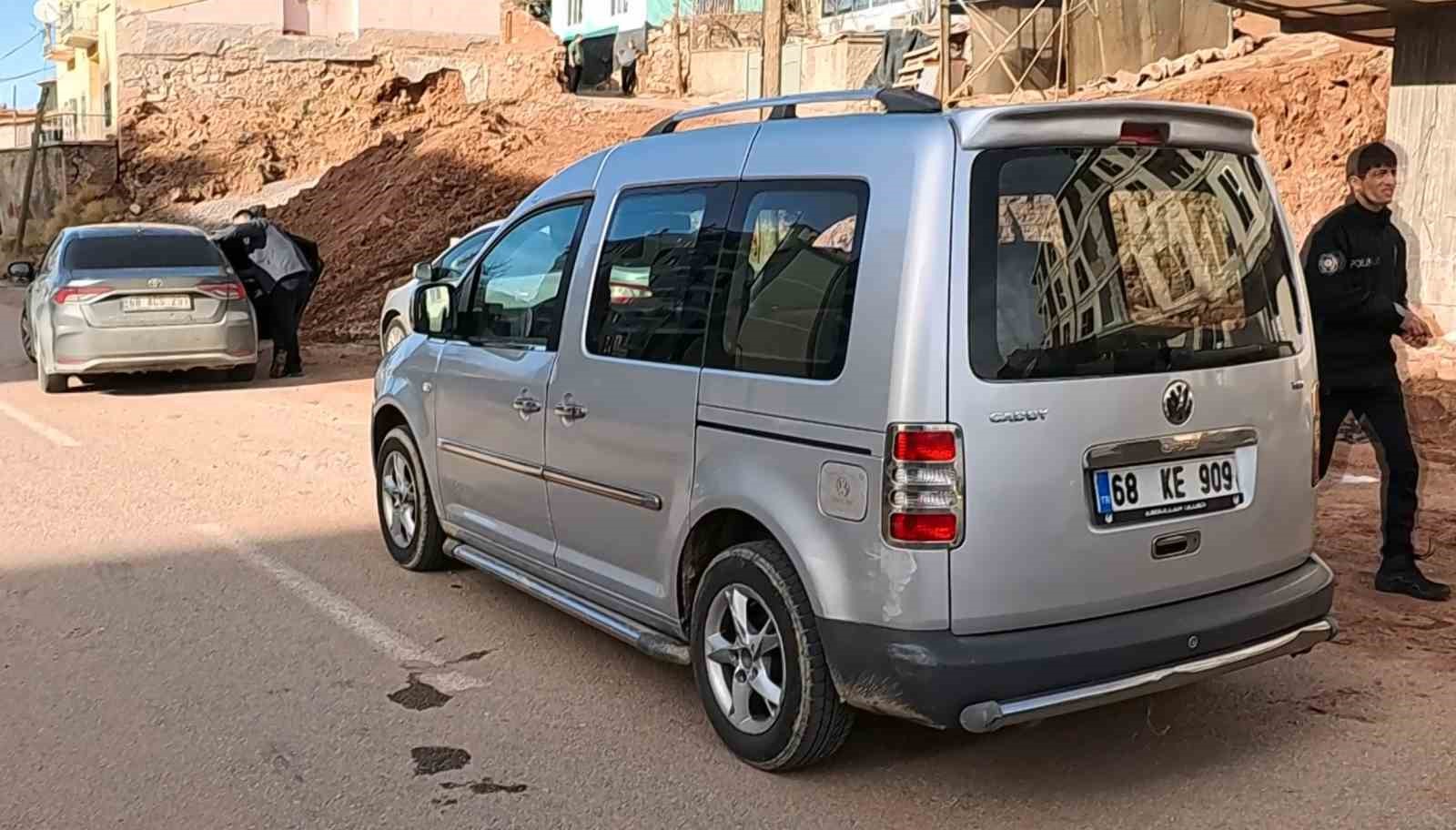 operasyonda dur ihtarina uymadi kovalamaca sonucu uyusturucuyla yakalandi 3 3pkJYlRh
