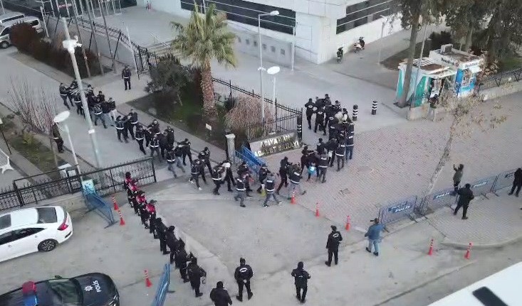 operasyonda gozaltina alinan 21 sahistan 14u tutuklandi 3