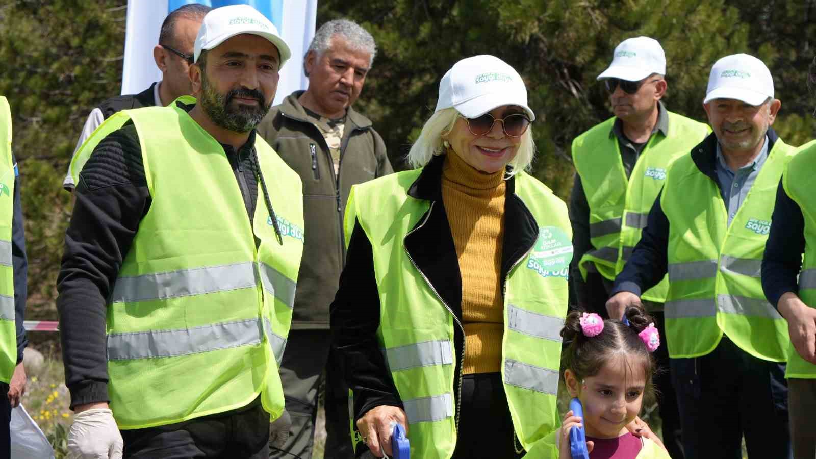 OPET, "Sıfır Atık ile Doğaya Saygı Duy" projesiyle birlikte Türkiye’de geniş çaplı bir farkındalık oluşturuyor 9 opet sifir atik ile dogaya saygi duy projesiyle birlikte turkiyede genis capli bir farkindalik 5I5Uyrcg