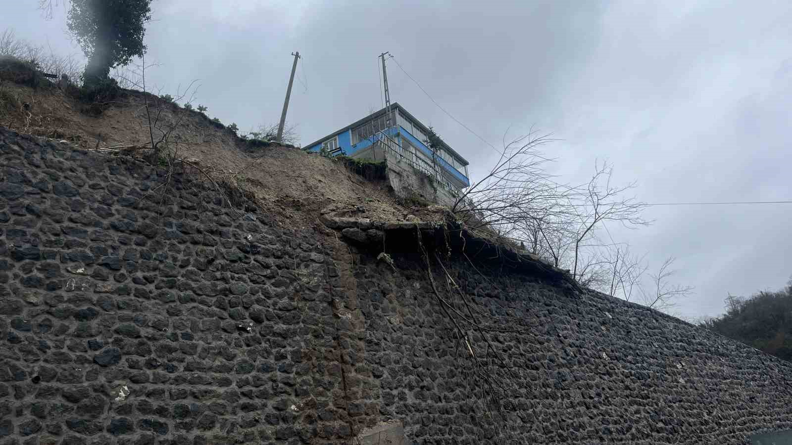 ordu ic anadolu baglanti yolundaki heyelan havadan goruntulendi 5 GlKZtzsF