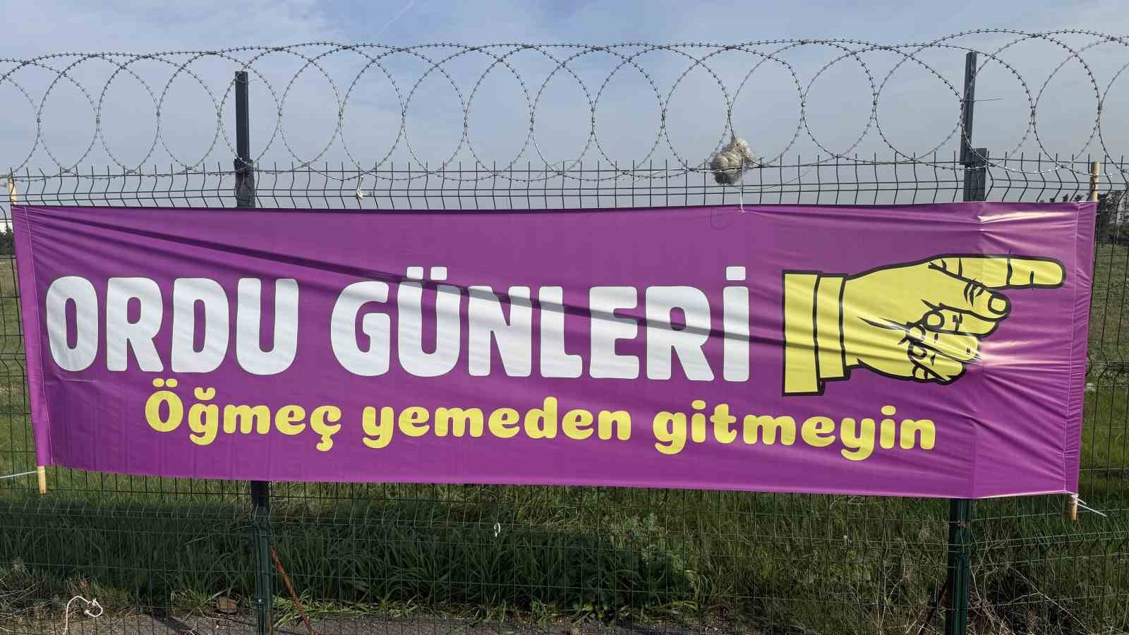 Ordu Tanıtım Günleri’nde ilginç pankartlar: ’Madanızı açacak çok şey var’ 7 ordu tanitim gunlerinde ilginc pankartlar madanizi acacak cok sey var 3 iFH8fDIq