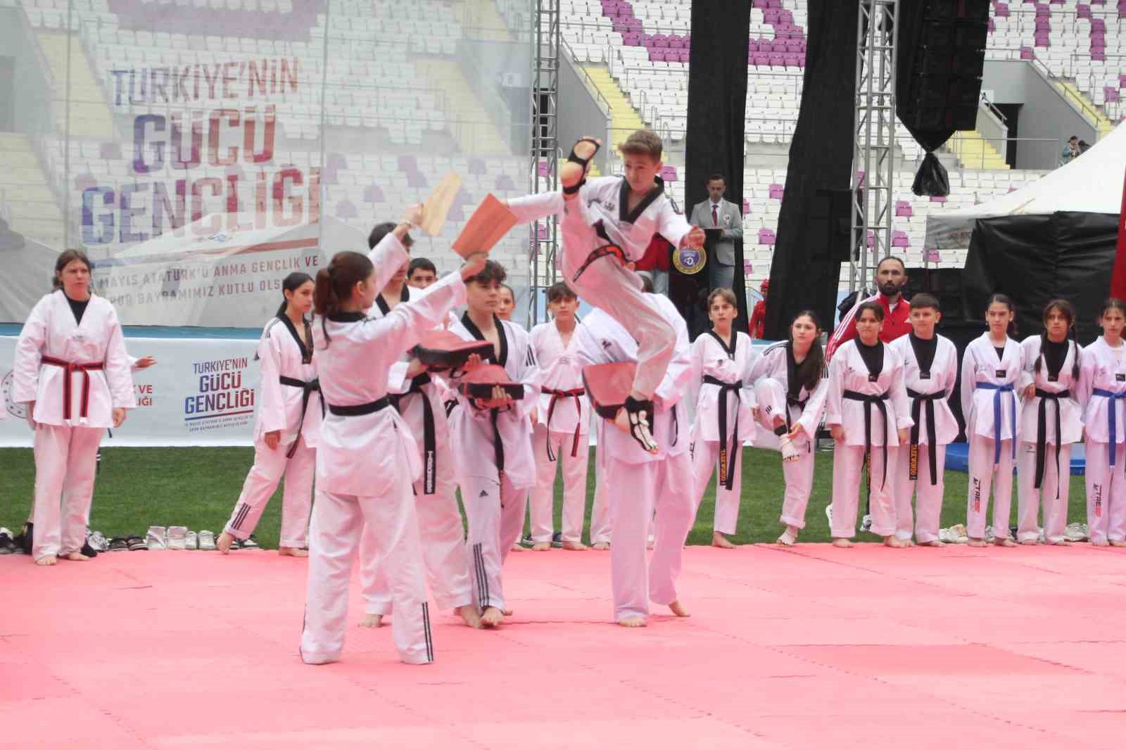 Ordu’da 19 Mayıs kutlamaları 9 orduda 19 mayis kutlamalari 5 UhCP6eDL