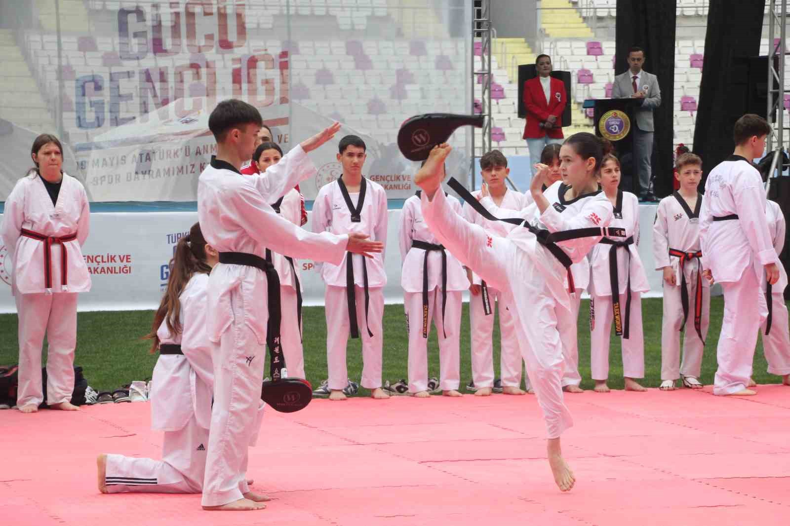 Ordu’da 19 Mayıs kutlamaları 10 orduda 19 mayis kutlamalari 6 3Nlmj1M2