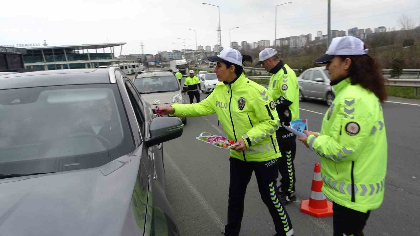 orduda bayram tedbirleri artti trafikte sifir can kaybi hedefi 0 bKdSfM8L