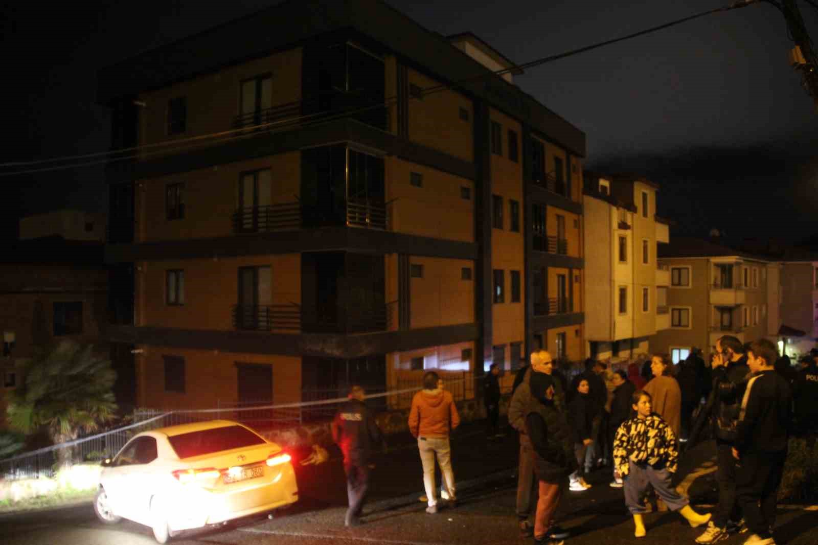 orduda catlaklar ve zemininde kayma olan 2 bina bosaltildi 1 8ZRSn9q8