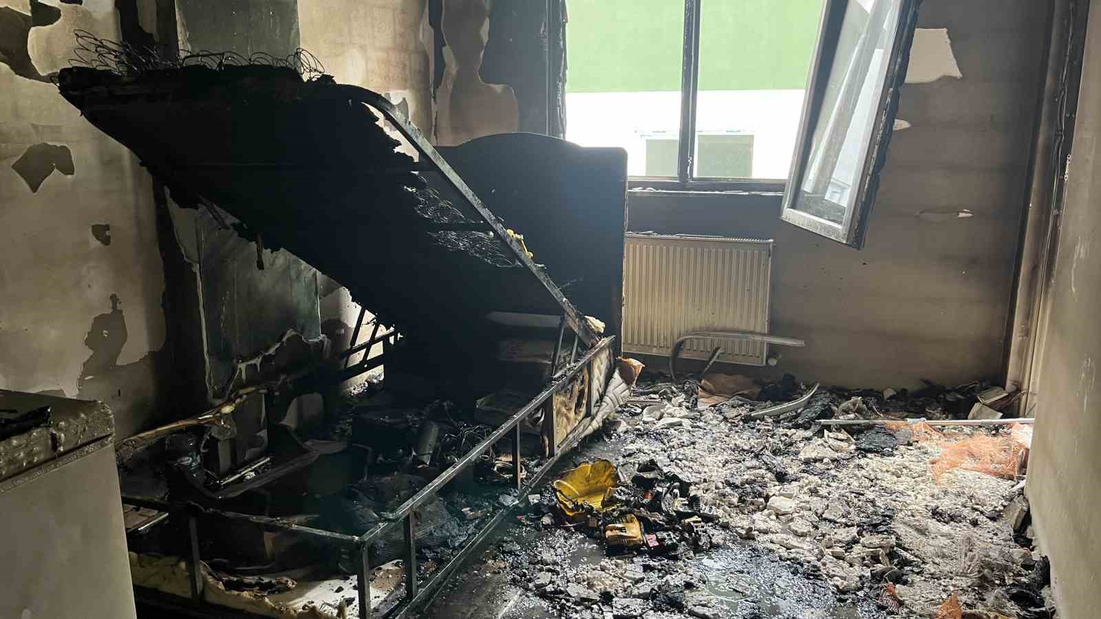 Ordu’da dairede yangın paniği 4 orduda dairede yangin panigi 0 15AL1NyR