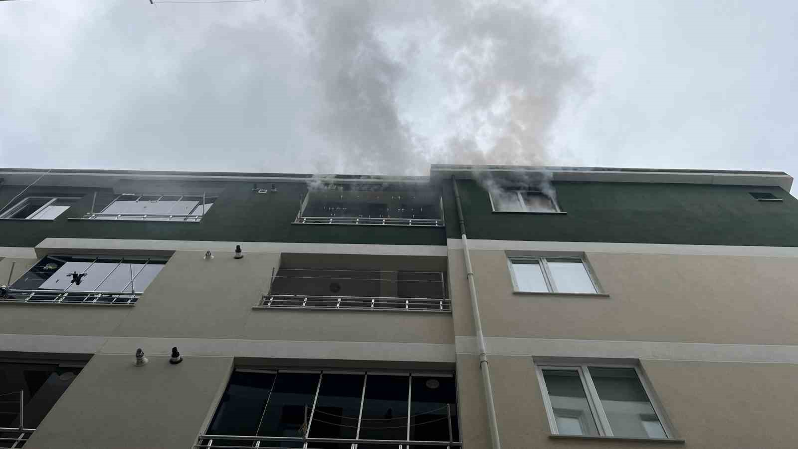 Ordu’da dairede yangın paniği 9 orduda dairede yangin panigi 5 7ccQuNXc
