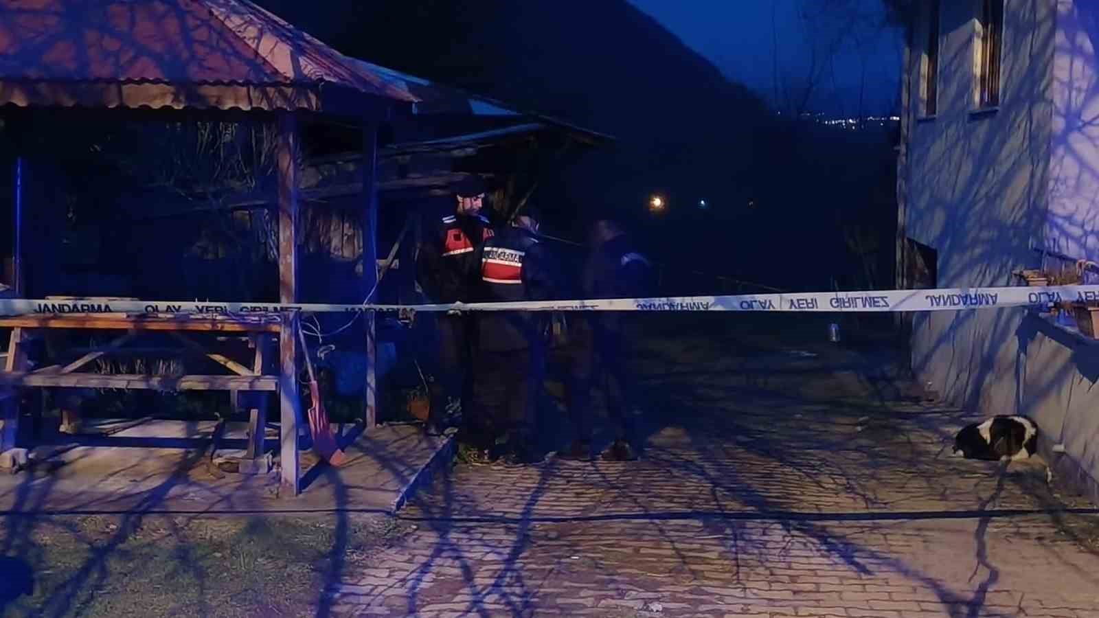 orduda defalarca bicaklanan yasli adam hayatini kaybetti 4 nH4t6NWQ