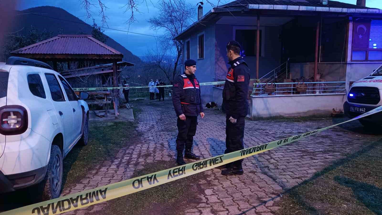 orduda defalarca bicaklanan yasli adam hayatini kaybetti 6 rs3ZTged