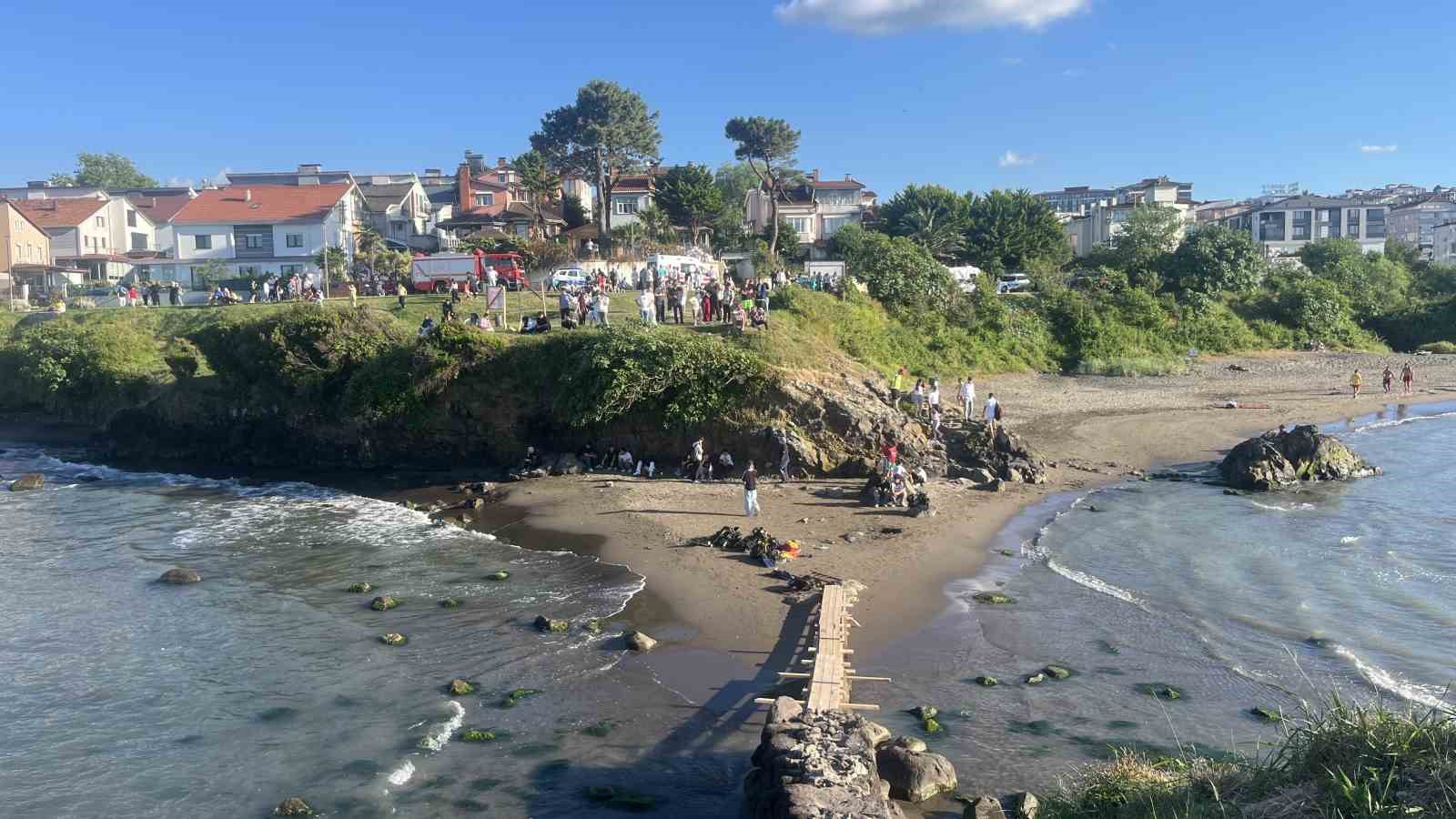 orduda denizde dalgalara kapilan 17 yasindaki cocugu arama calismalari suruyor 2 ikBsWZWN