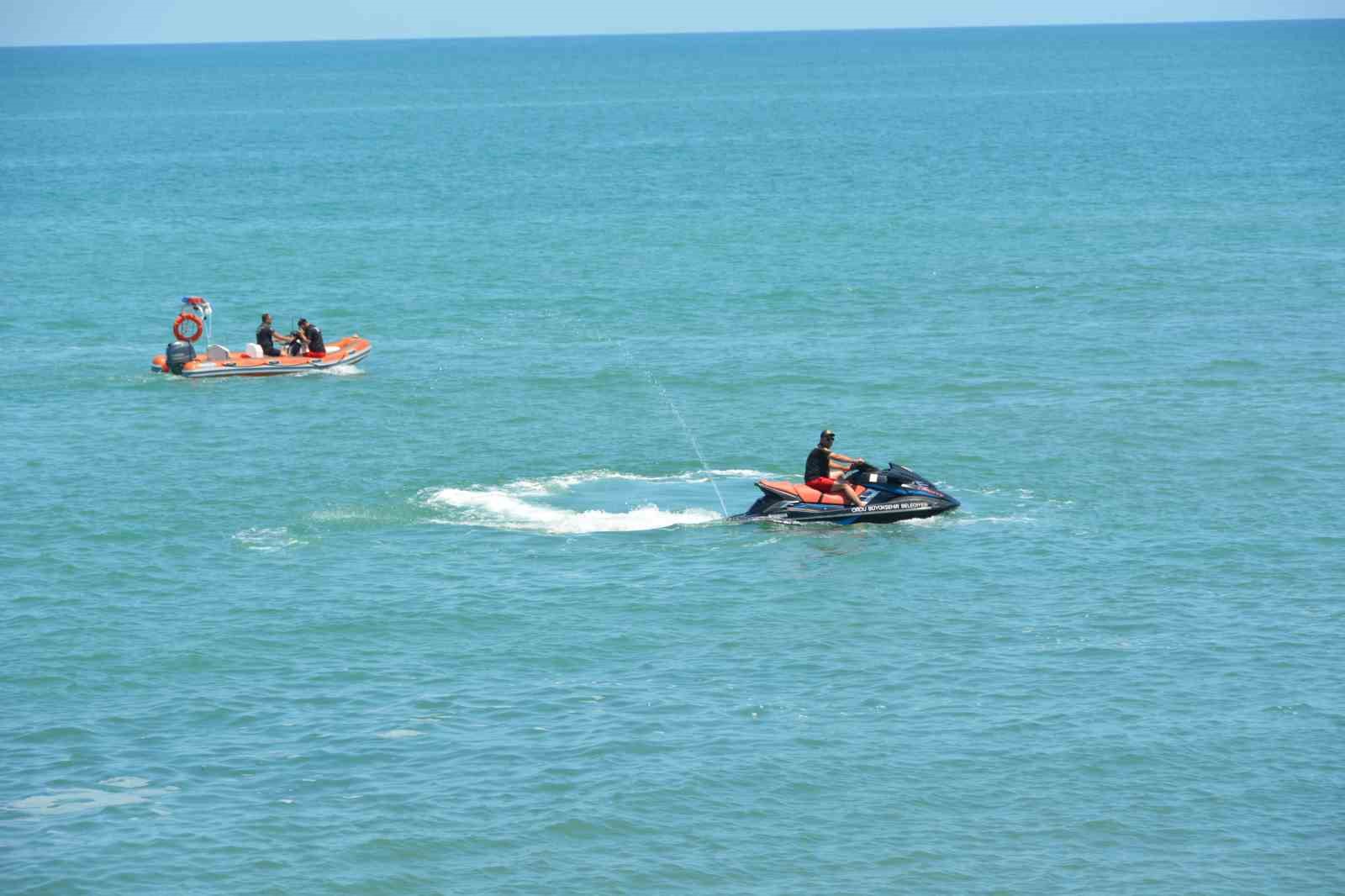 orduda denizde kaybolan cocugu arama calismalari suruyor 4 GYRN6fjX