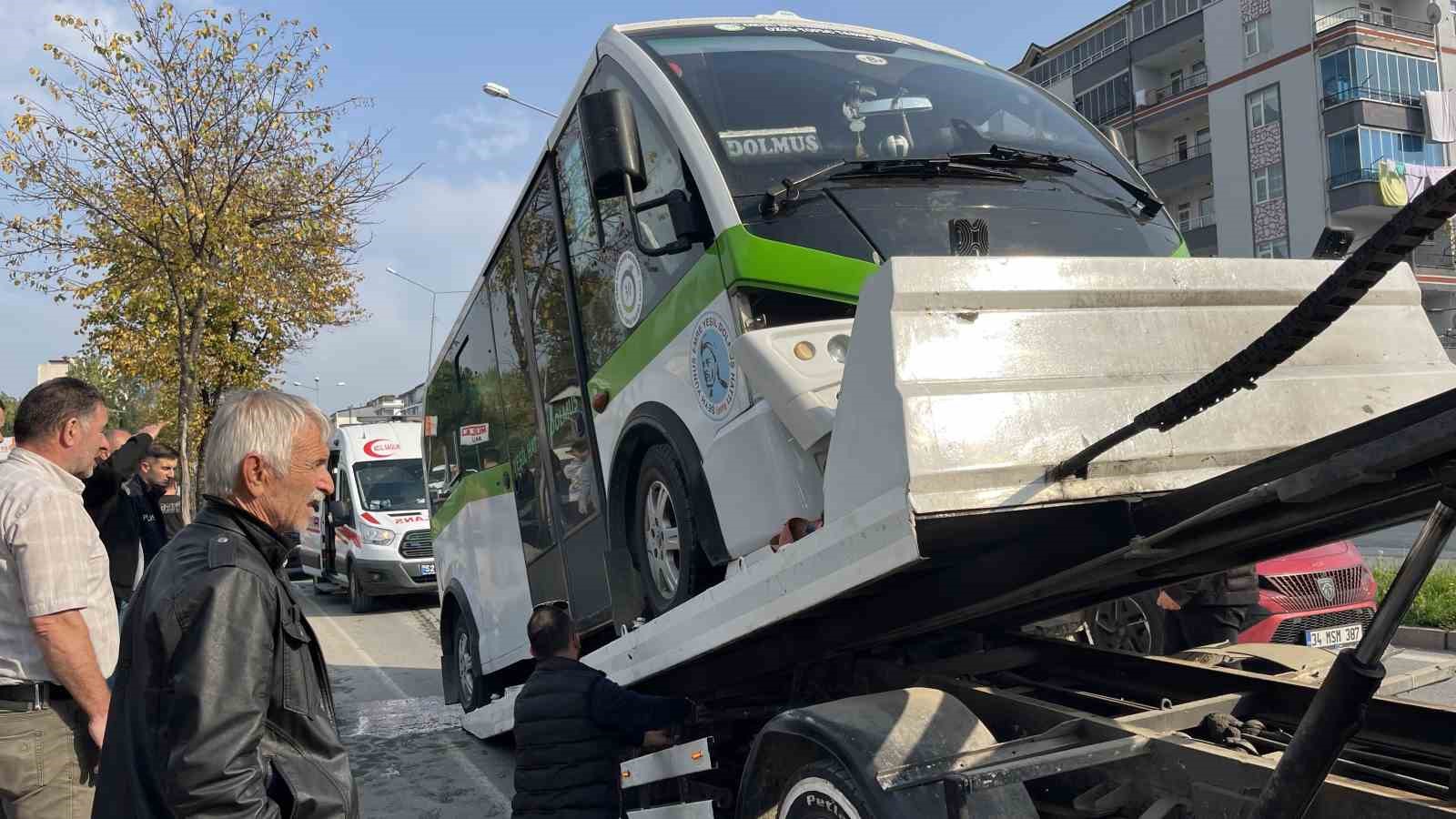 Ordu’da dolmuş ciple çarpıştı: 13 yaralı 6 orduda dolmus ciple carpisti 13 yarali 2 AZIHIRDU