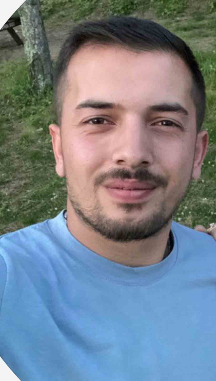 orduda gocuk altinda kalan is makinesi operatoru topraga verildi 4 1WMfOzGR