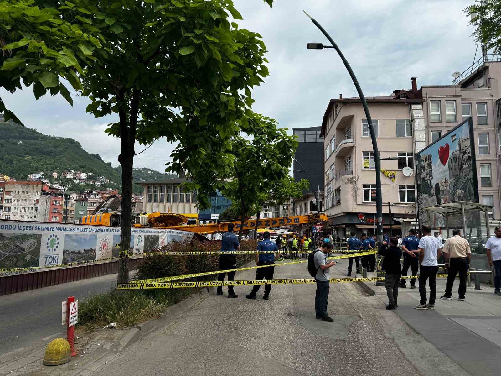 Ordu’da iş makinesi devrildi: 1 yaralı 10 orduda is makinesi devrildi 1 yarali 6 CVmQmYV9