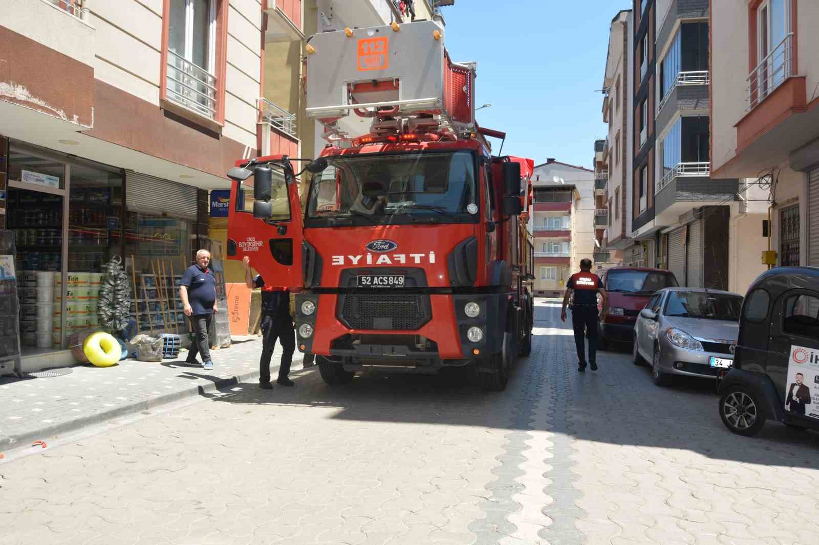 orduda itfaiye ekipleri ebabil kusu icin seferber oldu 0