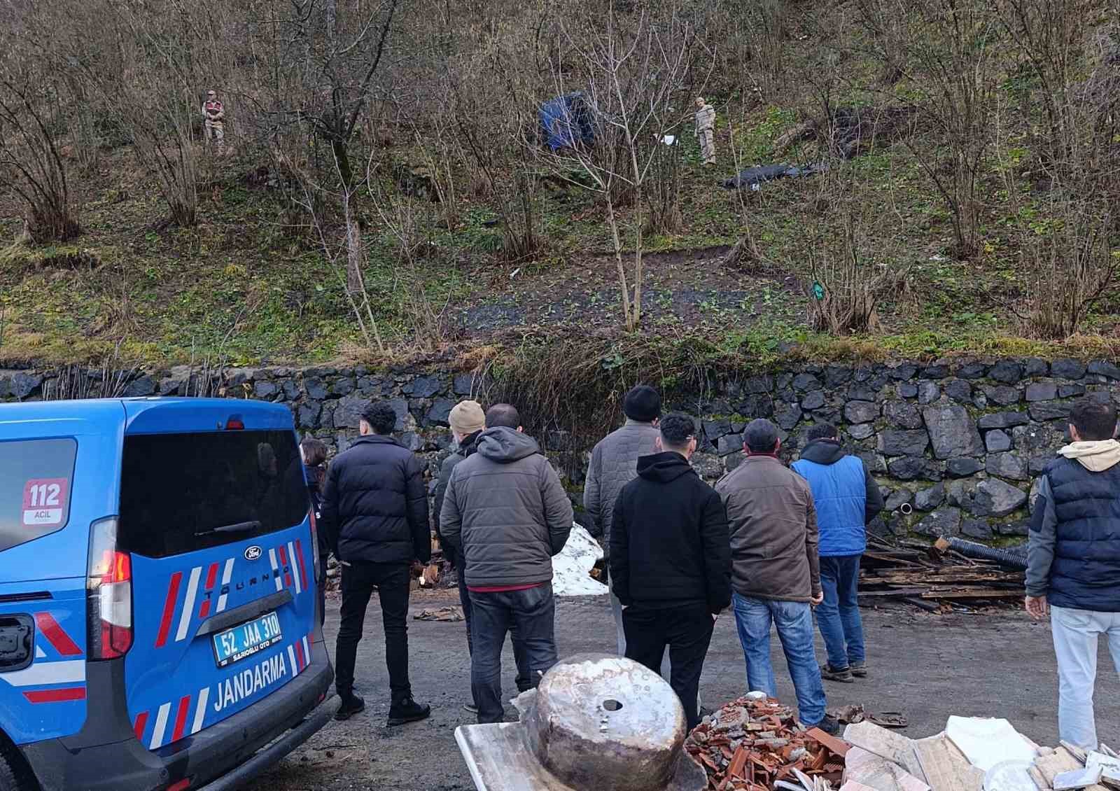 orduda patpat findik bahcesine uctu 1 olu 1 yarali 0 ZRqY8GRj