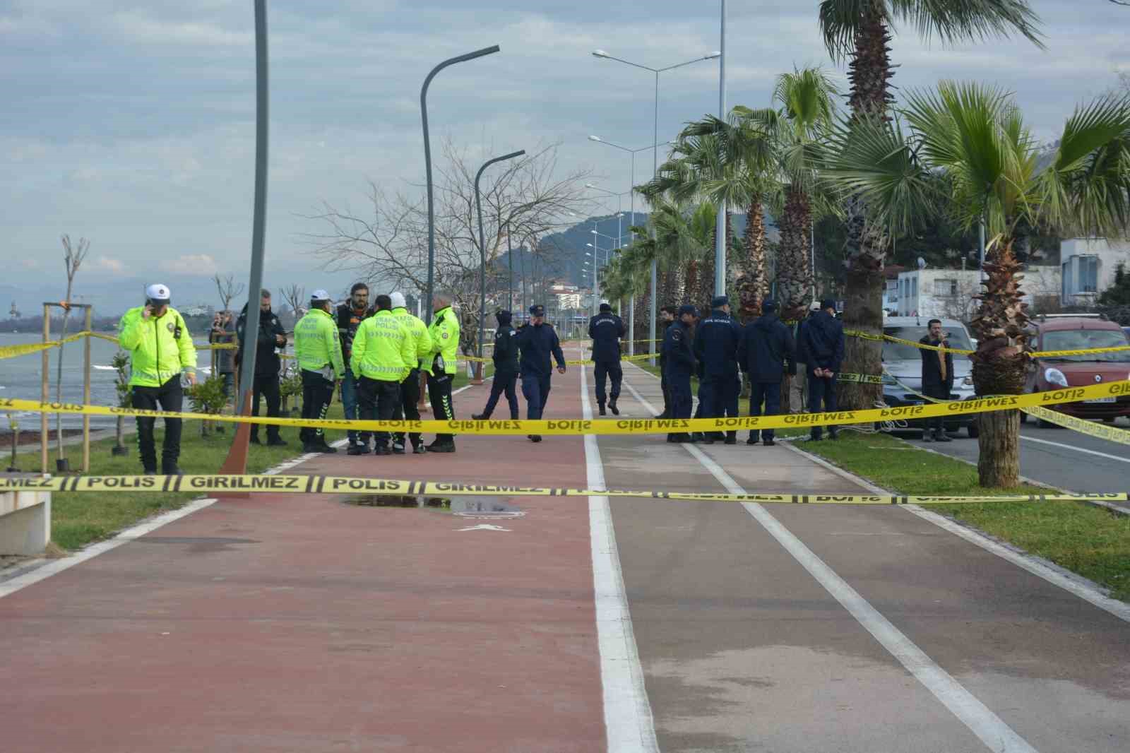 Ordu’da sahile vuran insansız hava aracı parçası, İran yapımı kamikaze çıktı 5 orduda sahile vuran insansiz hava araci parcasi iran yapimi kamikaze cikti 1 7Ef5ARnv