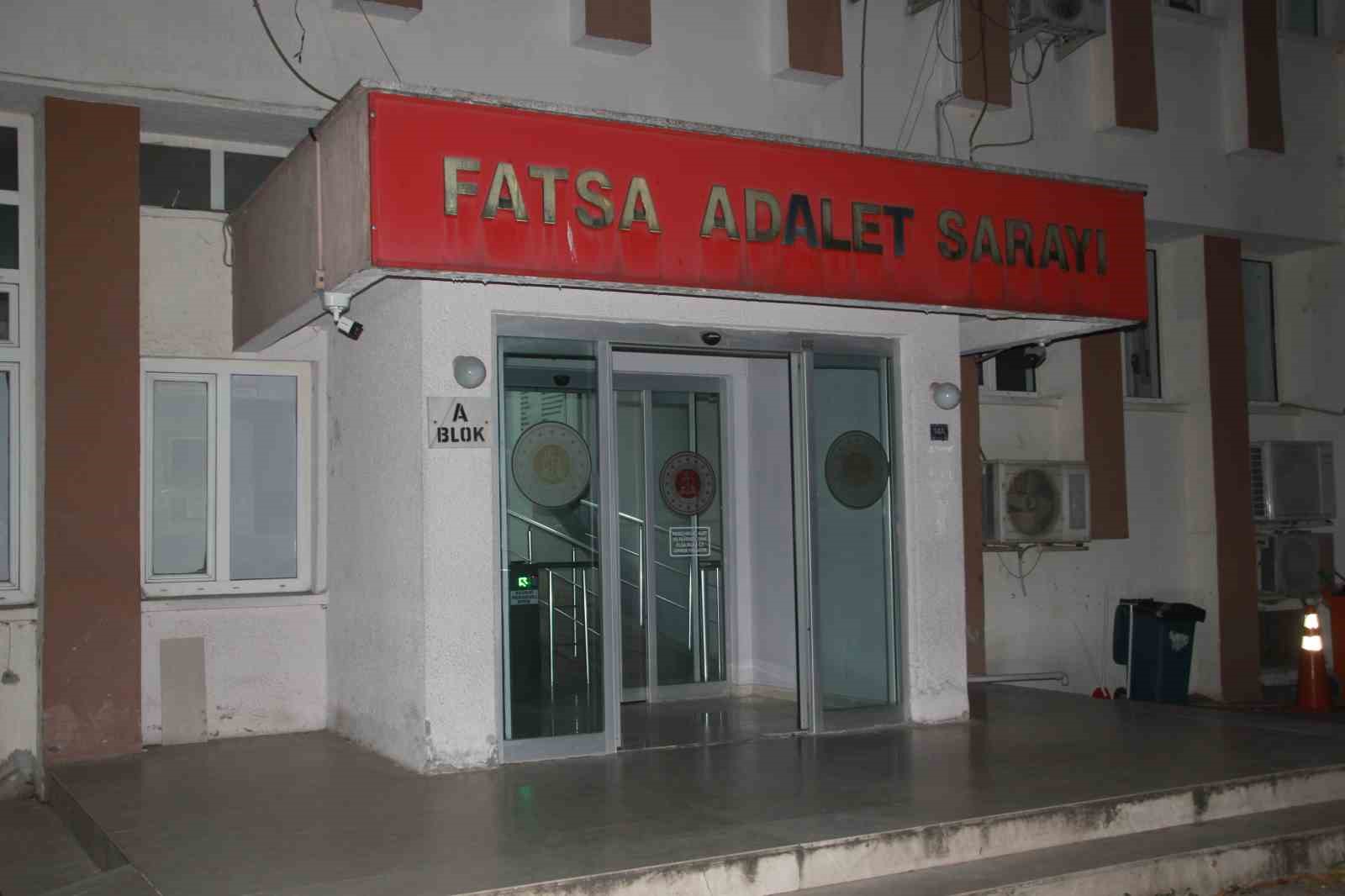 orduda silahla kuyumcuyu soyan zanli adliyeye sevk edildi 4 Nueb5v5B
