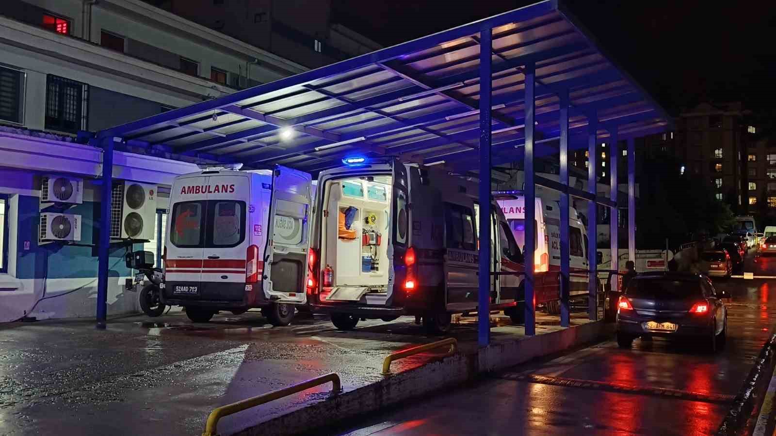 orduda yedikleri yemek sonrasi rahatsizlanan 21 isci hastanelik oldu 2 jfEZKriC