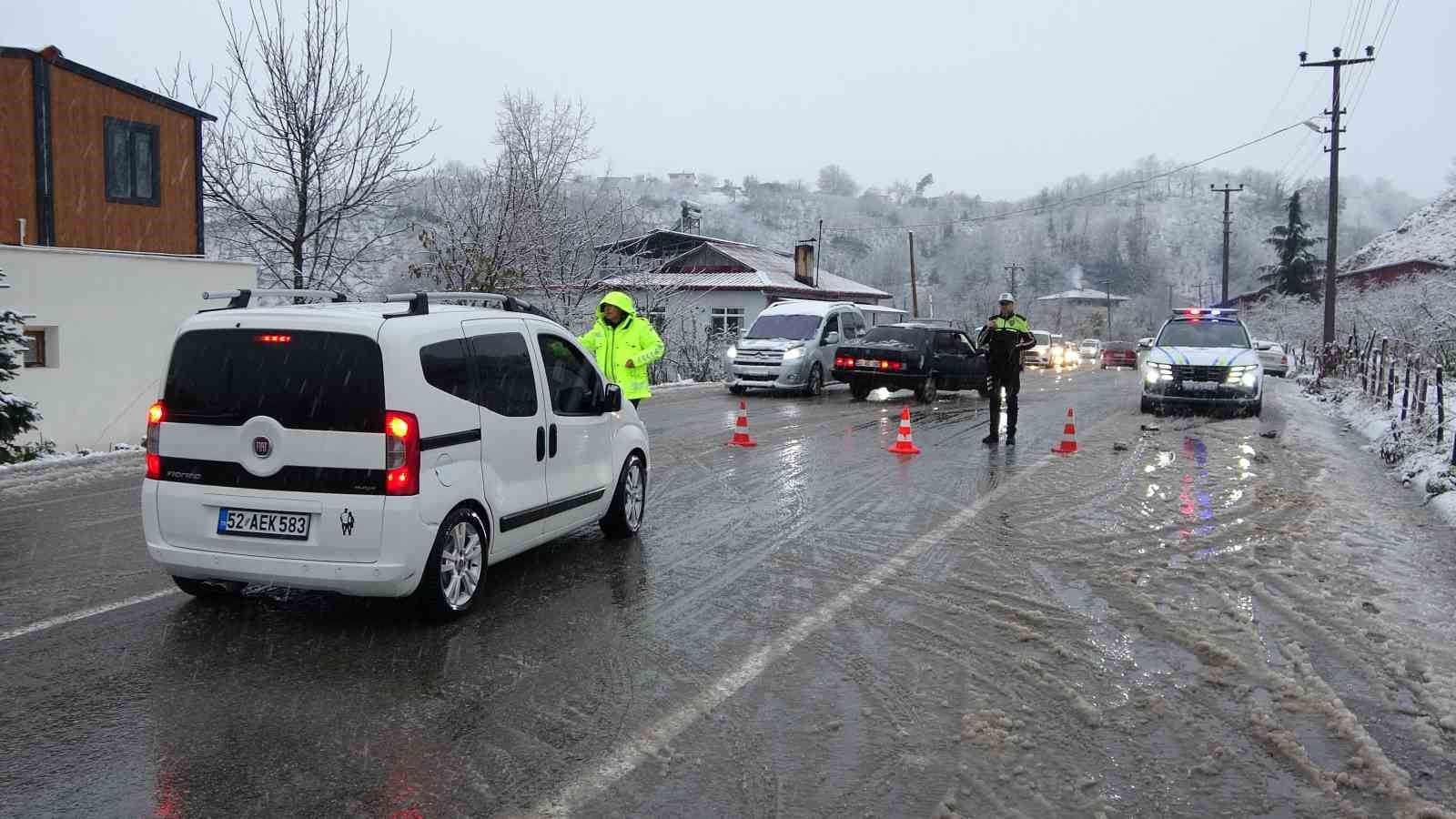 orduda yeni yilin ilk kar yagisi etkili oldu 4 p2teRbFr