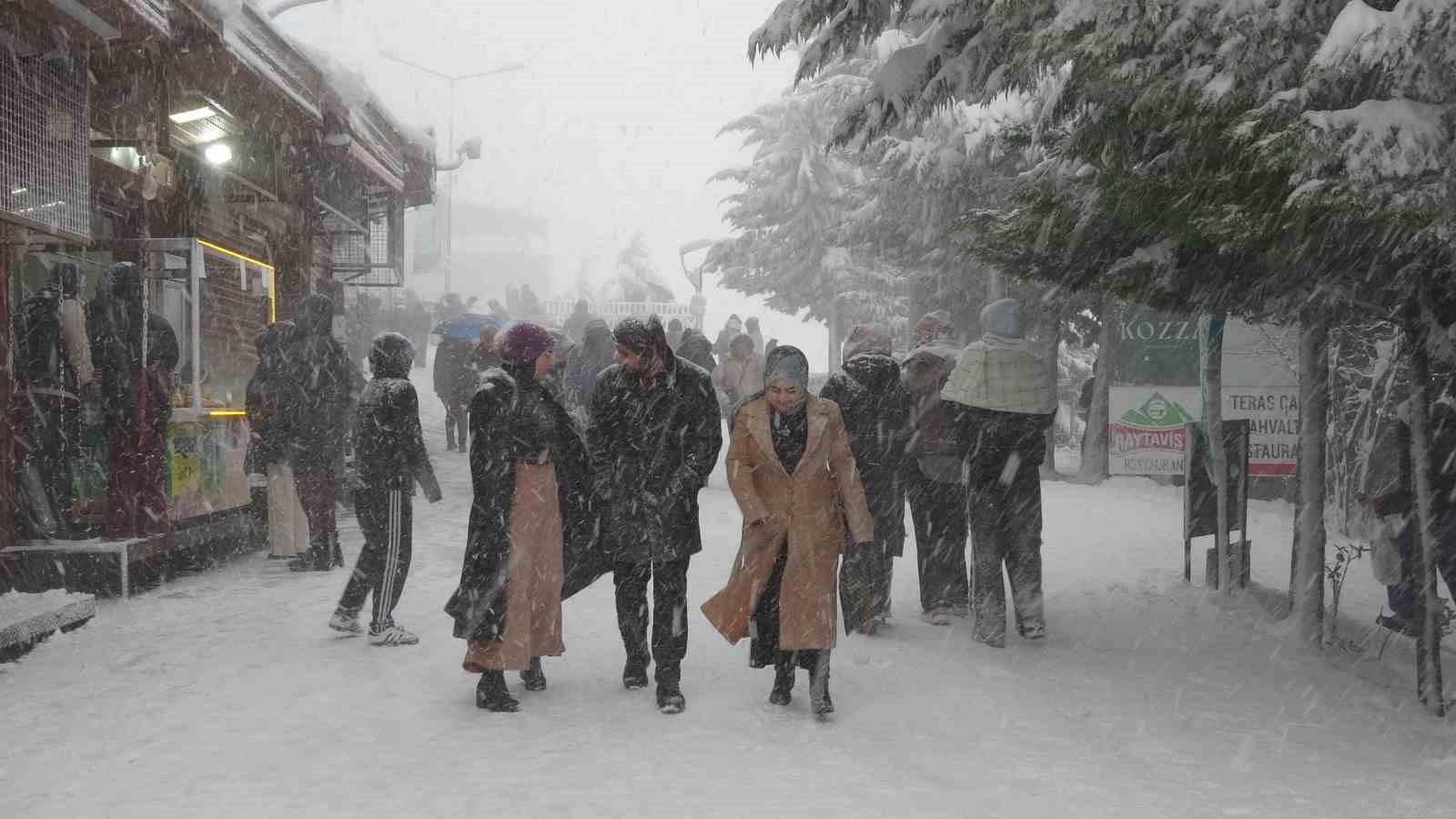 orduda yeni yilin ilk kar yagisi etkili oldu 7