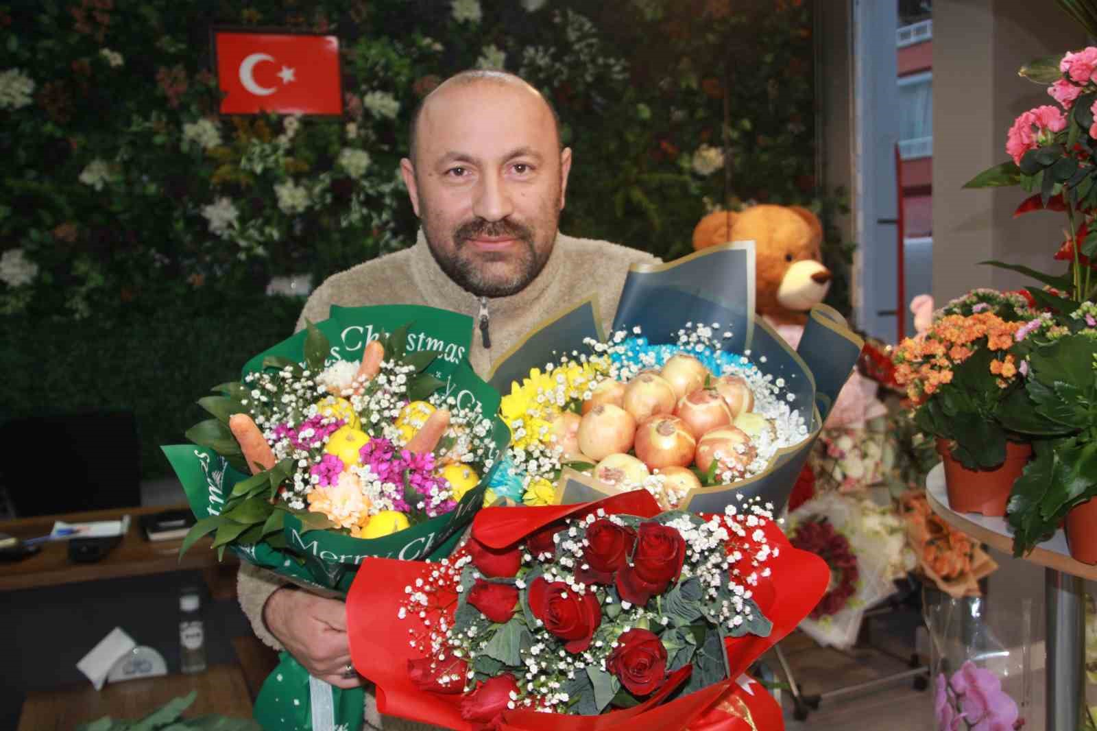 ordulu cicekci karadeniz zekasini konusturdu gul buketini karalahana ile susluyor 7 ijAQNzlz
