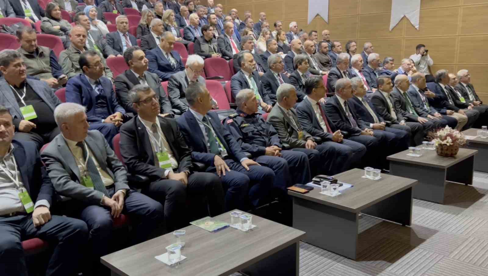 Orman Genel Müdür Yardımcısı Yüzer: "Çanakkale yangınlardan en çok etkilenen illerimizden bir tanesi" 7 orman genel mudur yardimcisi yuzer canakkale yanginlardan en cok etkilenen illerimizden bir tanesi 3 qUesP6QO