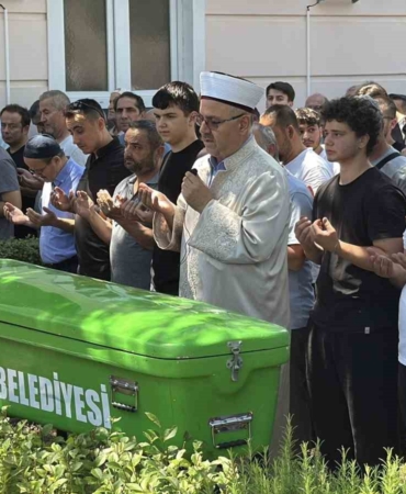 ormanda-olu-bulunan-kayip-ogrenci-son-yolculuguna-ugurlandi-jgKy35f9.jpg