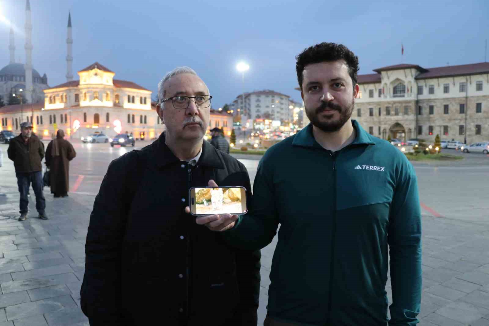 Ormanın hayaletleri ailece görüntülendi 7 ormanin hayaletleri ailece goruntulendi 3 3cM2wVrh