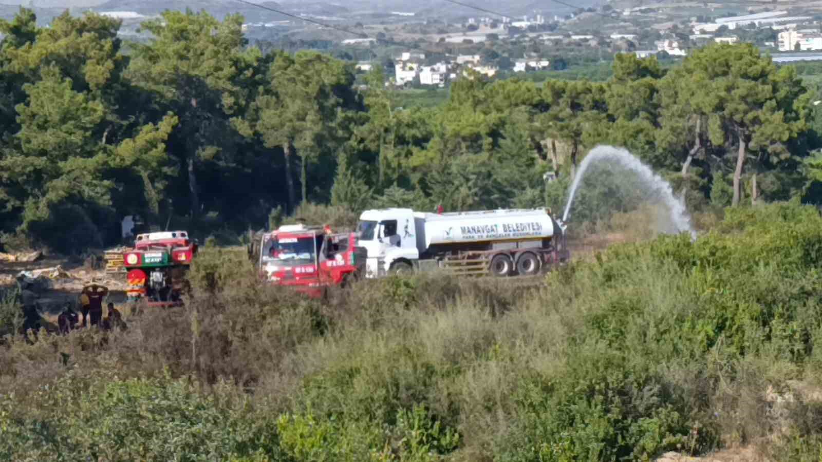 Ormanlık alanda çıkan yangın büyümeden söndürüldü 4 ormanlik alanda cikan yangin buyumeden sonduruldu 0 EQtNSaDE