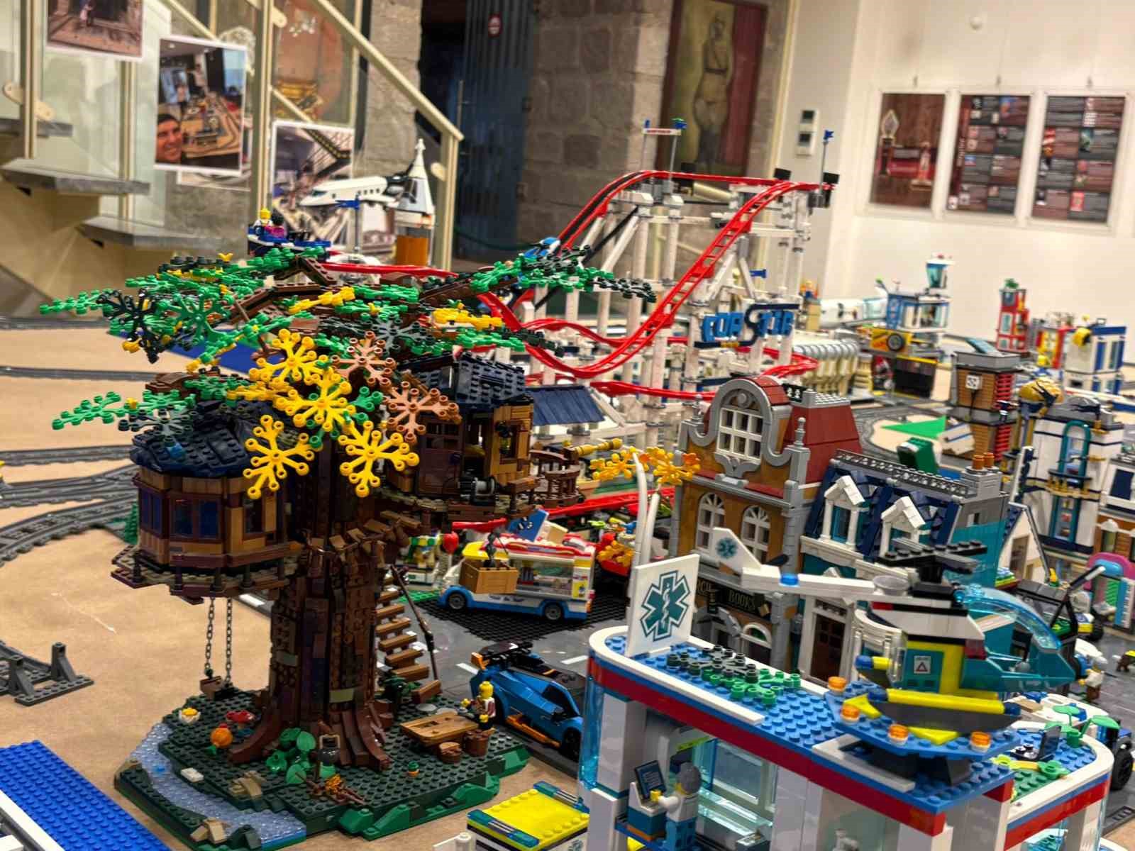 ortaokul ogrencisi olan batunun lego sehri muzede sergileniyor 0 2w6y8rvU