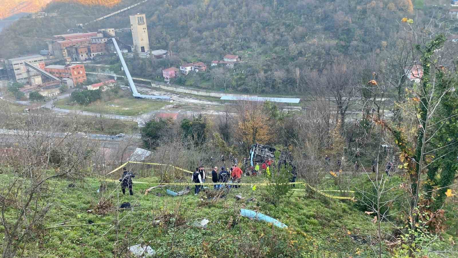 Ortaokul öğrencisinin öldüğü servis kazasında 6 kamu görevlisine hapis talebi 4 ortaokul ogrencisinin oldugu servis kazasinda 6 kamu gorevlisine hapis talebi 0 QIVasw8O