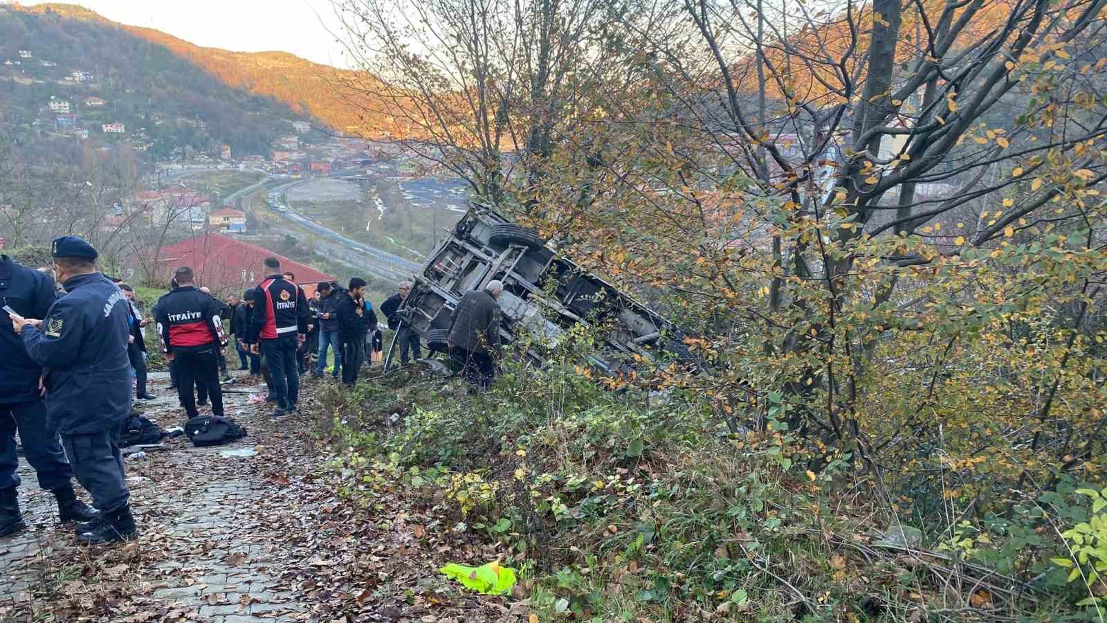 Ortaokul öğrencisinin öldüğü servis kazasında 6 kamu görevlisine hapis talebi 6 ortaokul ogrencisinin oldugu servis kazasinda 6 kamu gorevlisine hapis talebi 2