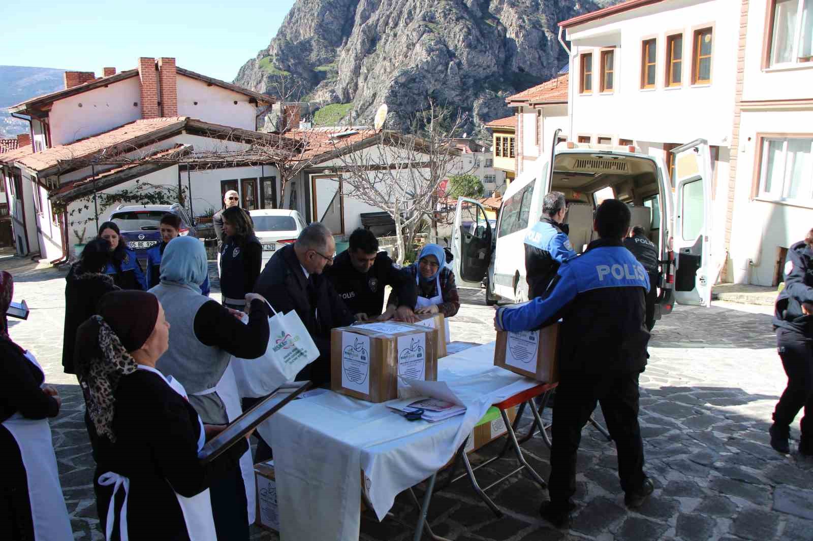 oruclu sehidin son istegi amasya coregi 10 yil sonra yeniden mardindeki silah arkadaslarina gonderildi FgAMH7l2